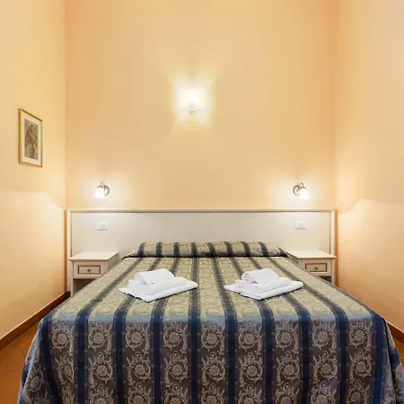 Vatican Town Bed & Breakfast 4*
